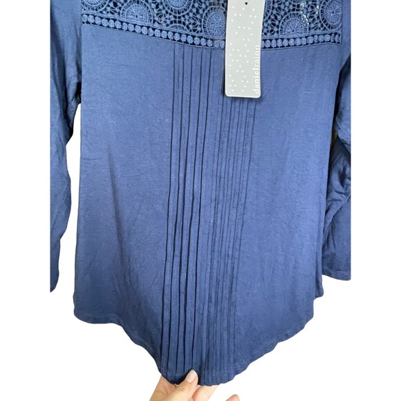 Daniel Rainn Navy Lace Yolk Pleat Front 3/4 Sleeve Jersey Top Size PSmall NWT - Picture 4 of 10